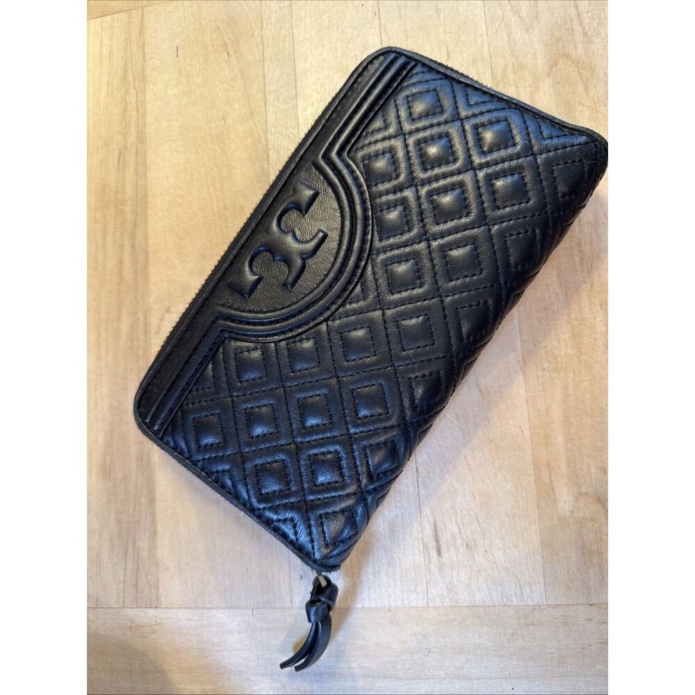 QUILTED BLACK Tory Burch Black Quilted Leather Wallet Large Fleming Collection